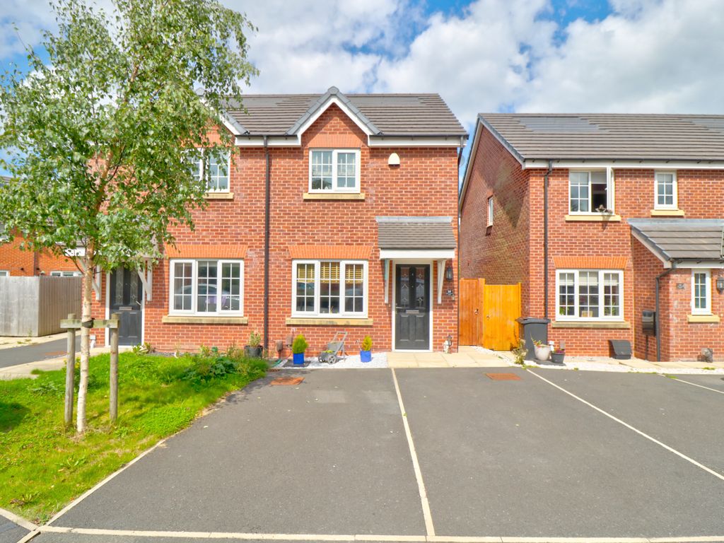 2 bed semidetached house for sale in Maxy House Road, Cottam, Preston