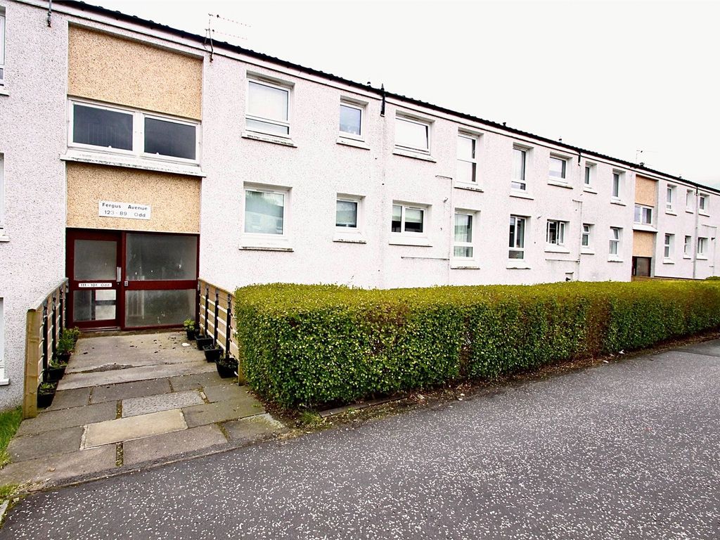 3 bed flat for sale in Fergus Avenue, Livingston, West Lothian EH54, £90,000 Zoopla