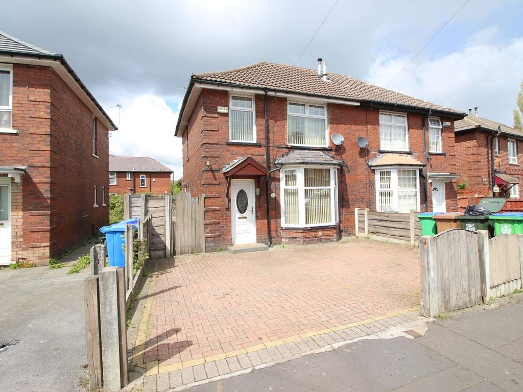 3 bed semidetached house to rent in Darley Road, Queensway, Rochdale