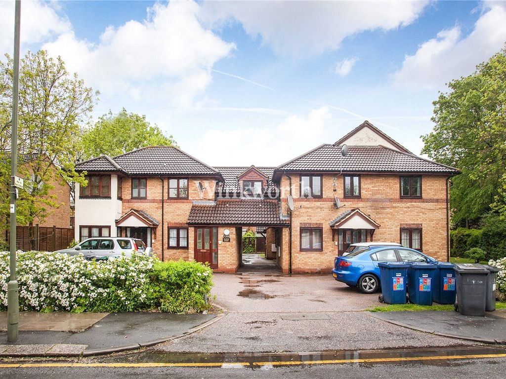 2 bed flat to rent in Alison Court, 138 Booth Road, Colindale, London