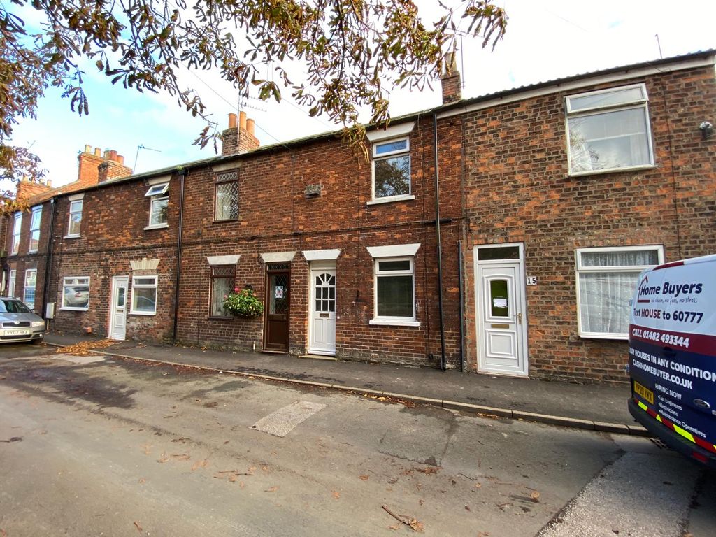 2 bed terraced house to rent in Ings Lane, Hull HU12, £575 pcm Zoopla