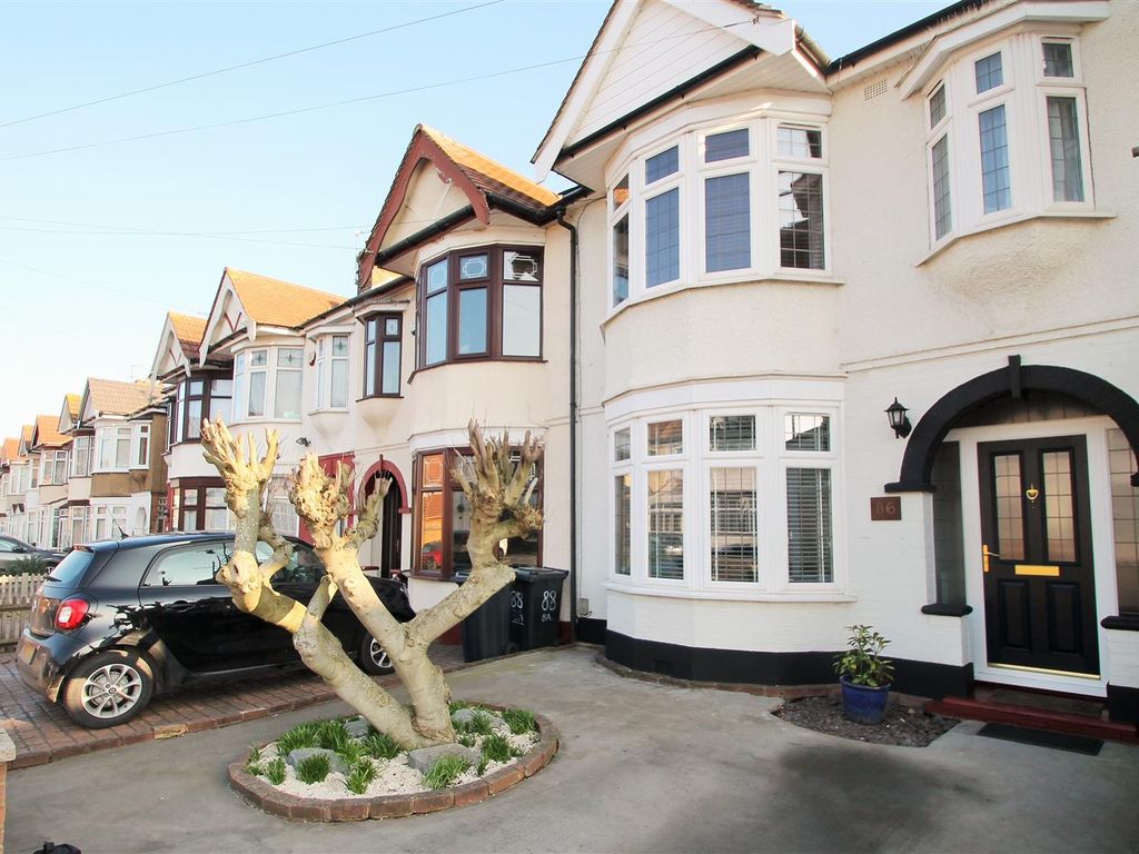 3 bed terraced house for sale in Bawdsey Avenue, Ilford IG2 Zoopla