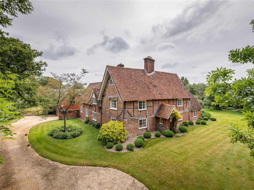 7 bed detached house for sale in Pauncefoot Hill, Romsey, Hampshire