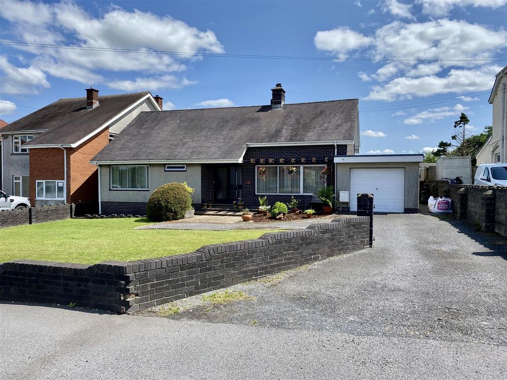 2 bed detached bungalow for sale in Pontardulais Road, Tycroes