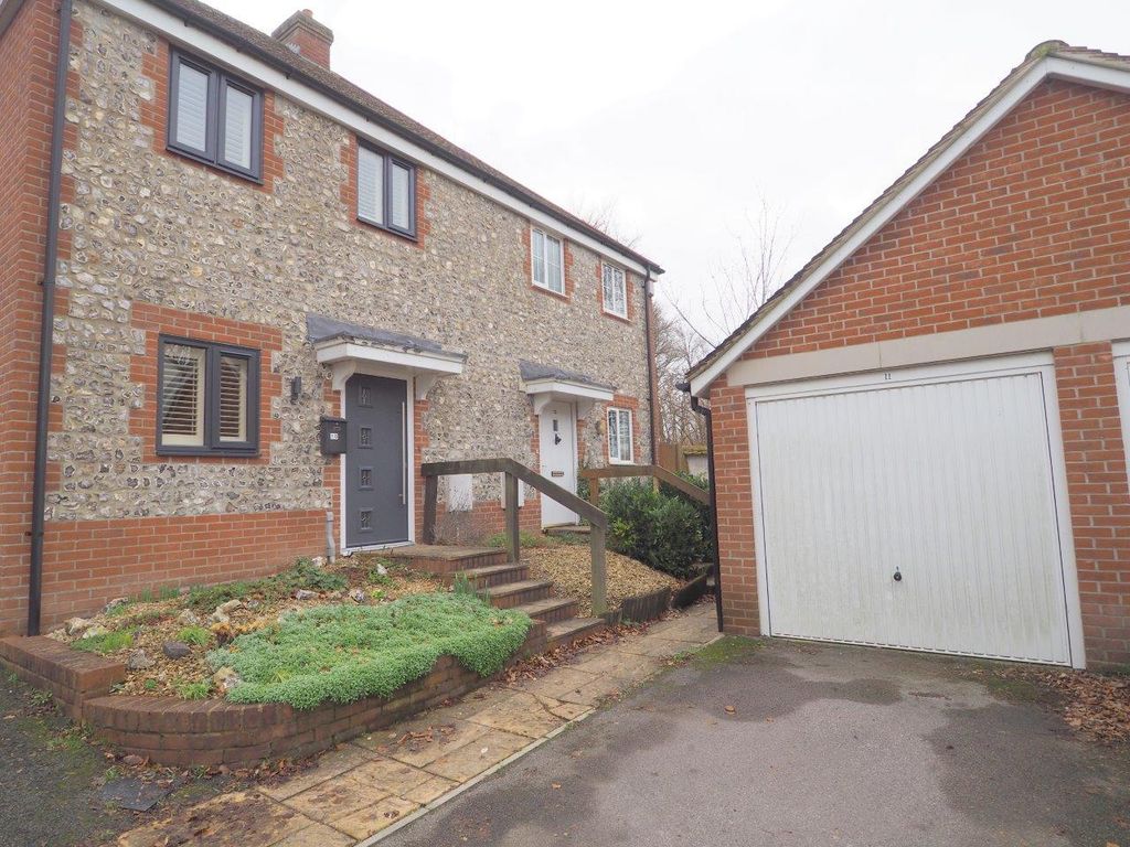 3 bed semidetached house for sale in The Limes, Shrewton, Salisbury