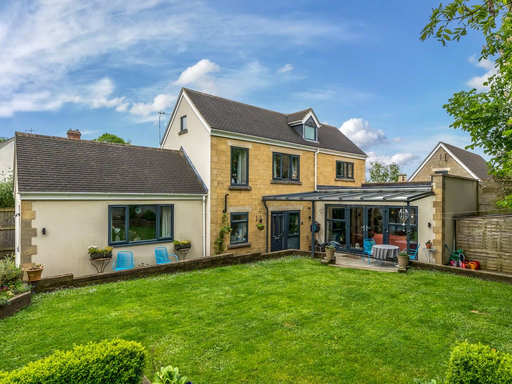3 bed detached house for sale in Cheltenham Road, Painswick, Stroud GL6