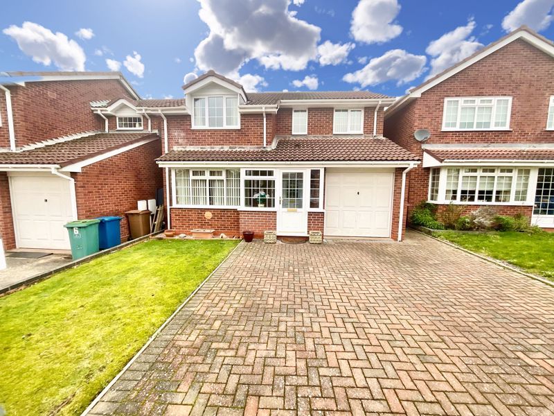 4 bed detached house for sale in Bakewell Drive, Stone ST15, £330,000