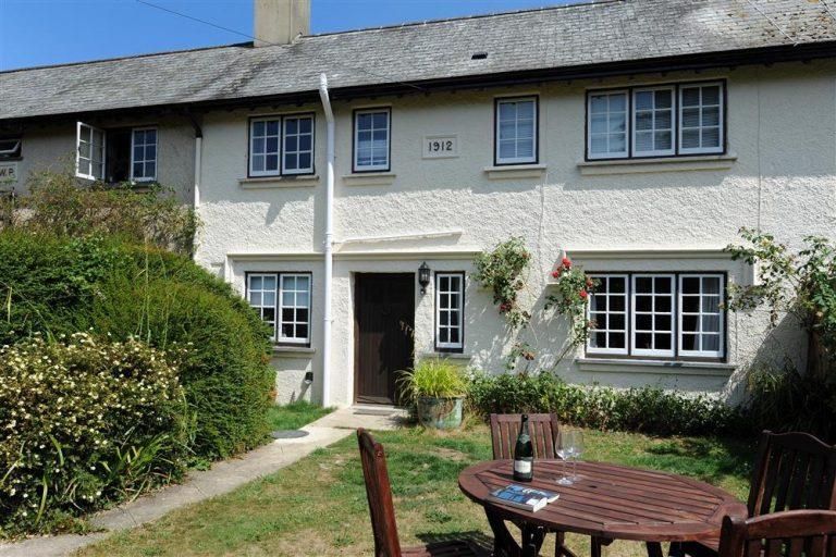 3 bed cottage to rent in Manor Cottages, Combpyne, Axminster EX13 Zoopla