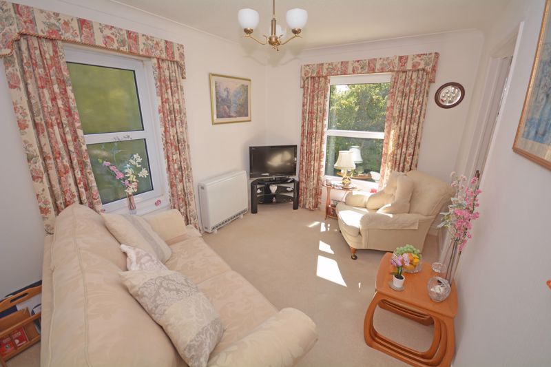 Glenside Court Torquay TQ1  