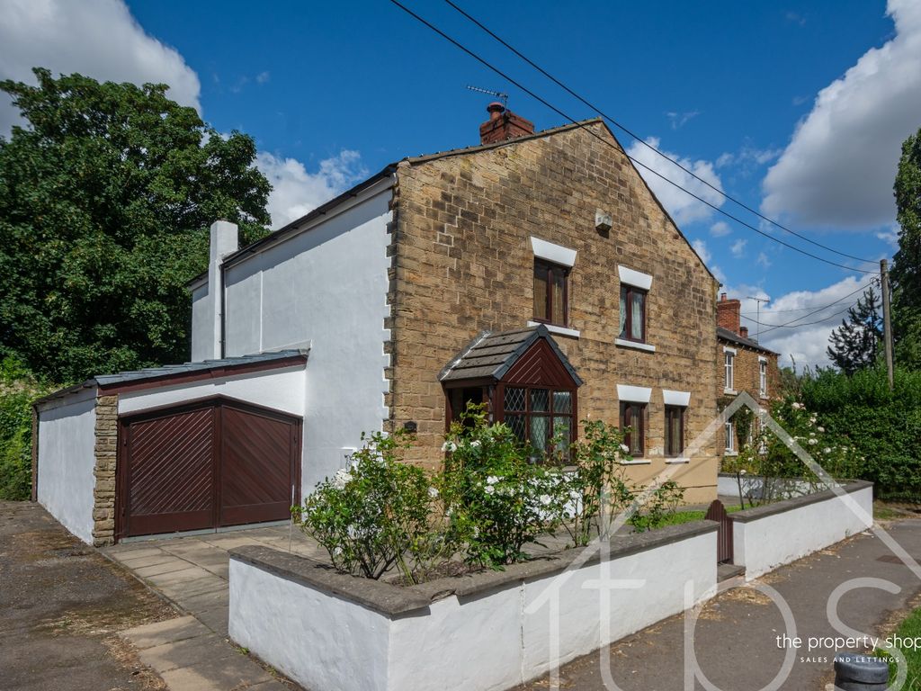 3 bed detached house for sale in Aberford Road, Stanley, Wakefield