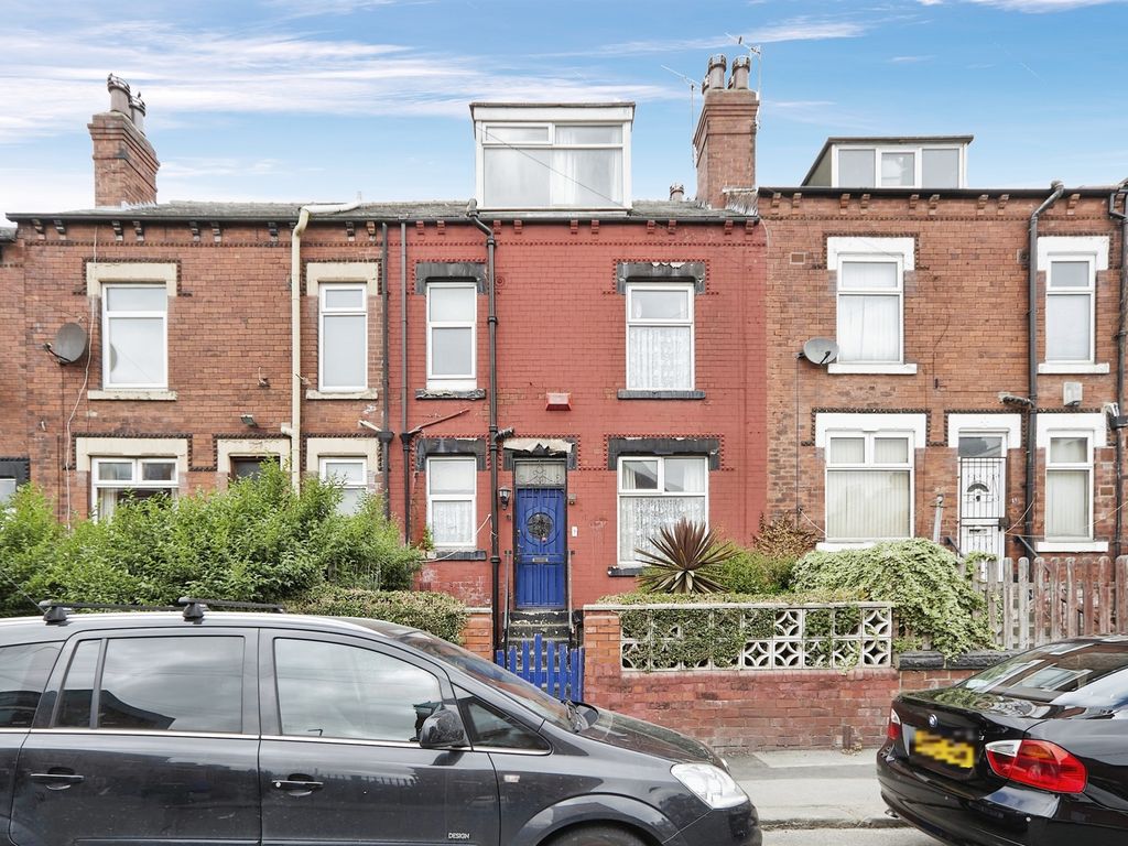 2 bed terraced house for sale in Strathmore View, Leeds LS9, £70,000