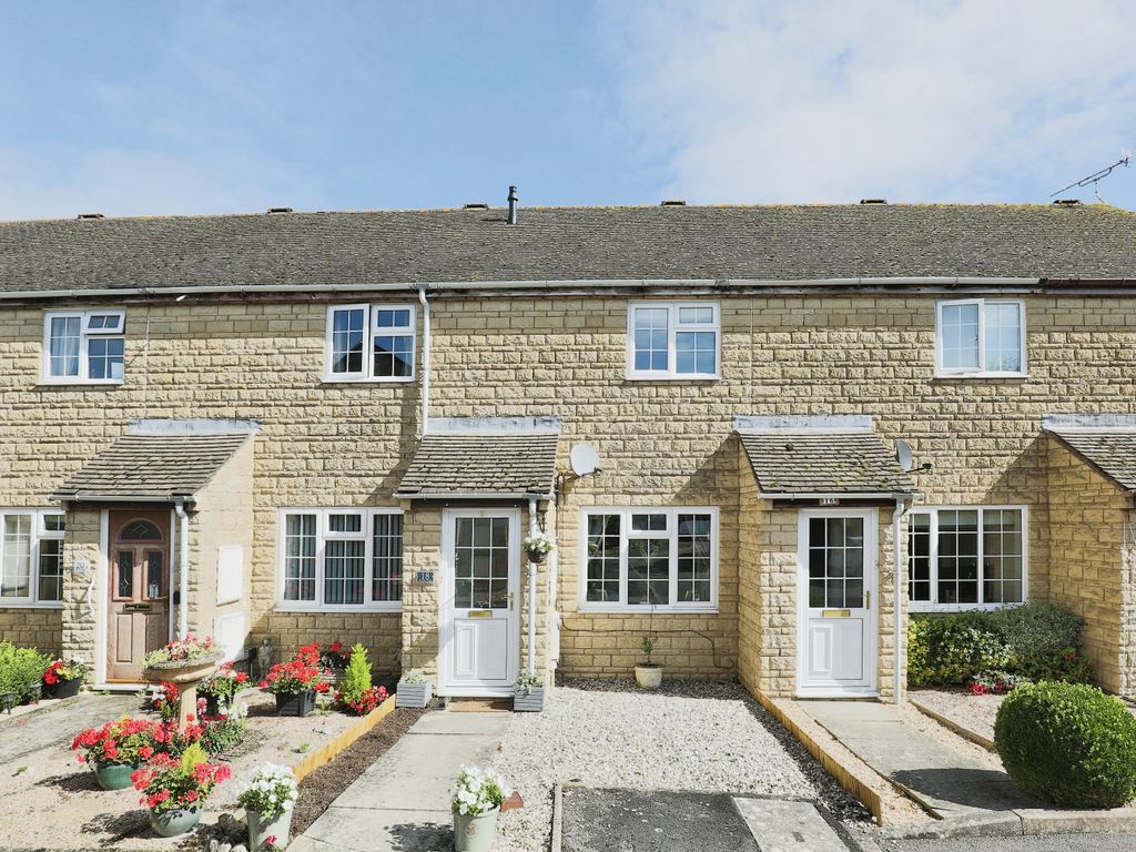 2 bed terraced house for sale in Morris Road, Broadway, Worcestershire