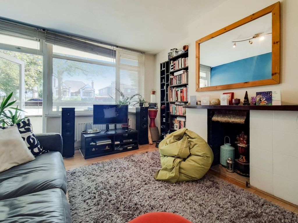 Pringle Gardens, Streatham, London SW16