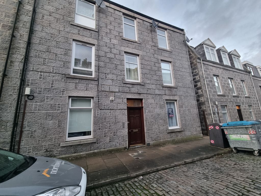1 bed flat to rent in Ashvale Place, The City Centre, Aberdeen AB10, £