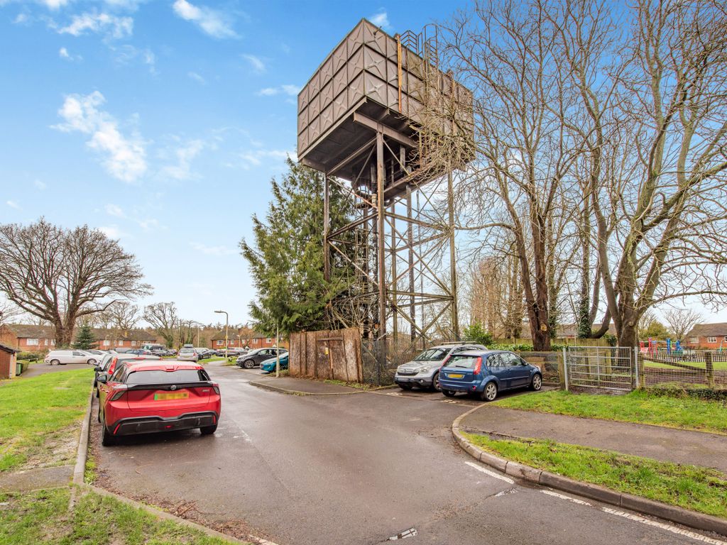 Land for sale in Eagle Road, Green, Newbury RG20, £45,000 Zoopla