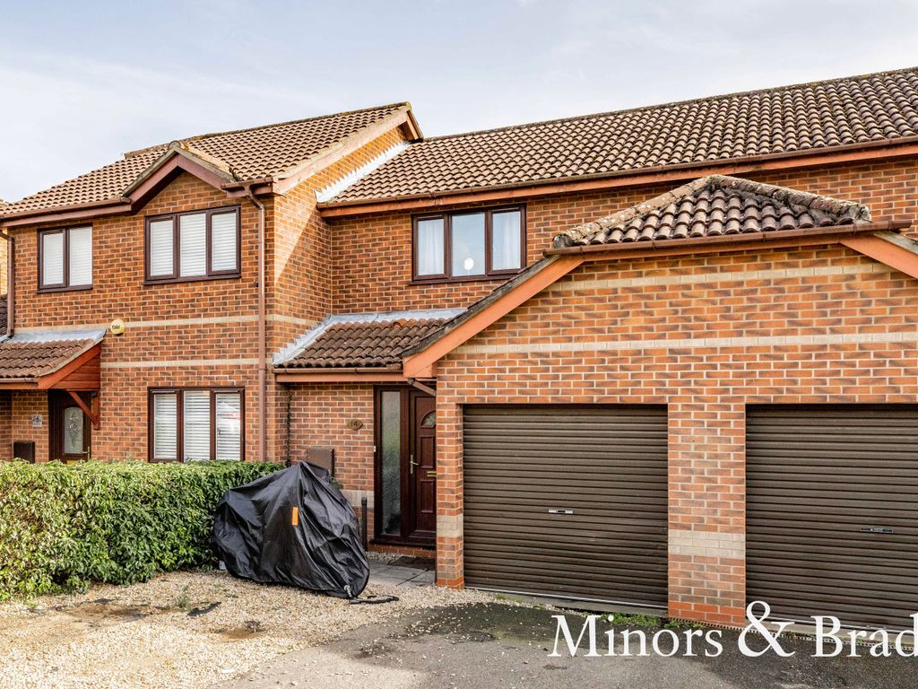 2 bed terraced house for sale in Pimpernel Road, Horsford, Norwich NR10