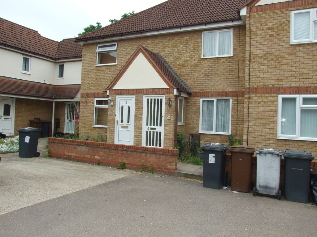 2 bed terraced house to rent in Martin Way, Letchworth Garden City SG6