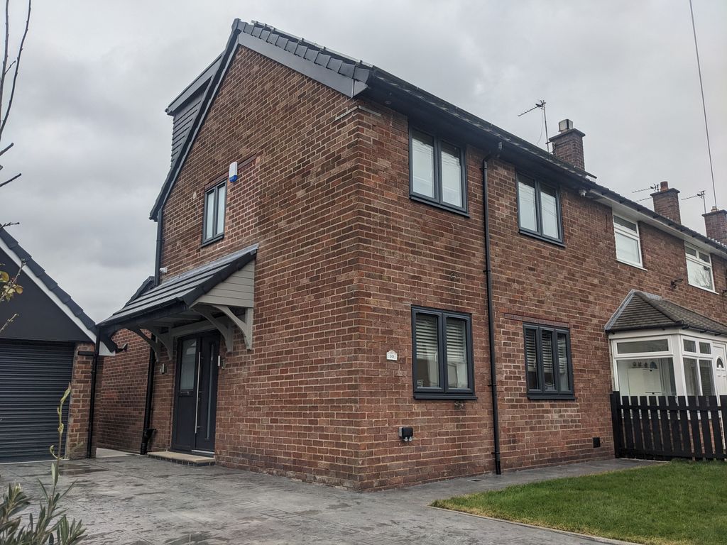 4 bed property to rent in Holland Way, Halewood, Liverpool L26, £1,650
