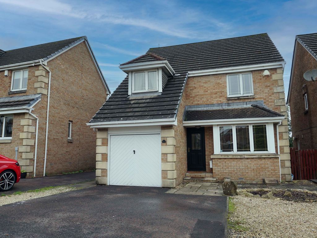 4 bed detached house for sale in Quantock Drive, Lindsayfield, East