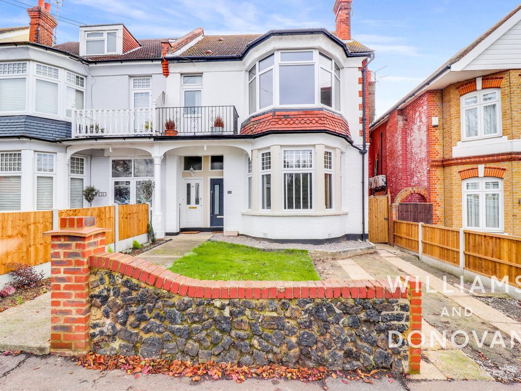 1 bed flat for sale in Ailsa Road, WestcliffOnSea SS0, £265,000 Zoopla
