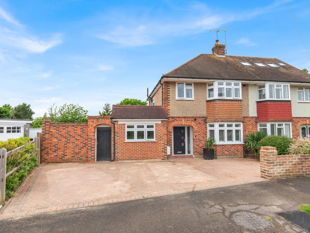 4 bed semidetached house for sale in Newton Wood Road, Ashtead KT21, £
