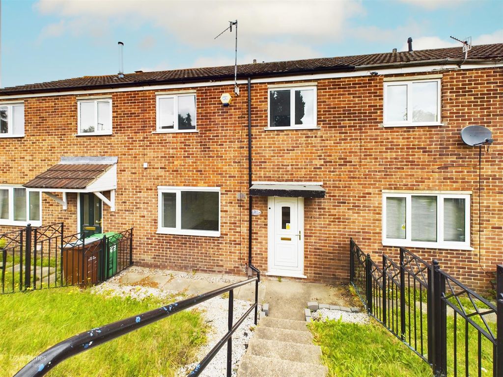3 bed terraced house for sale in Flaxton Way, Top Valley, Nottingham