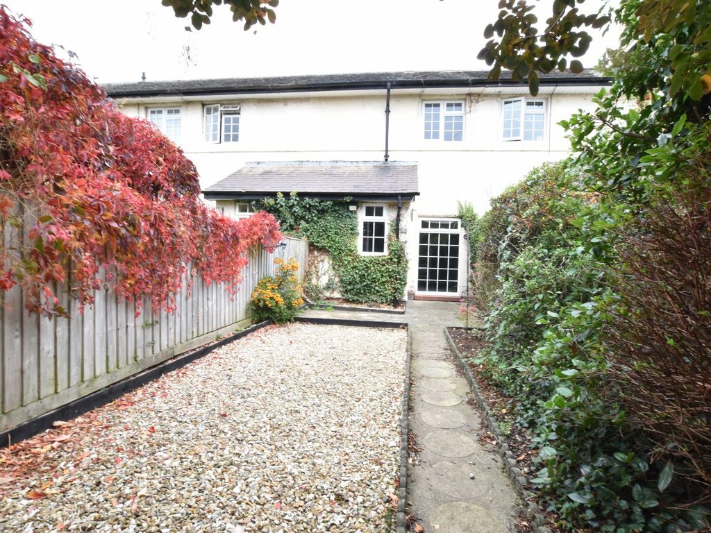 2 bed terraced house for sale in Avoncroft, Main Street, Offenham