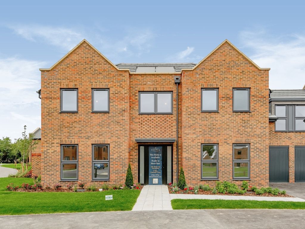 New home, 5 bed detached house for sale in Aston Meadows, Crawley Down