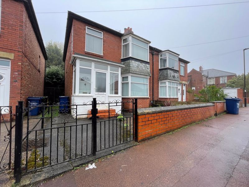 3 bed flat to rent in Sackville Road, Newcastle Upon Tyne NE6, £850 pcm