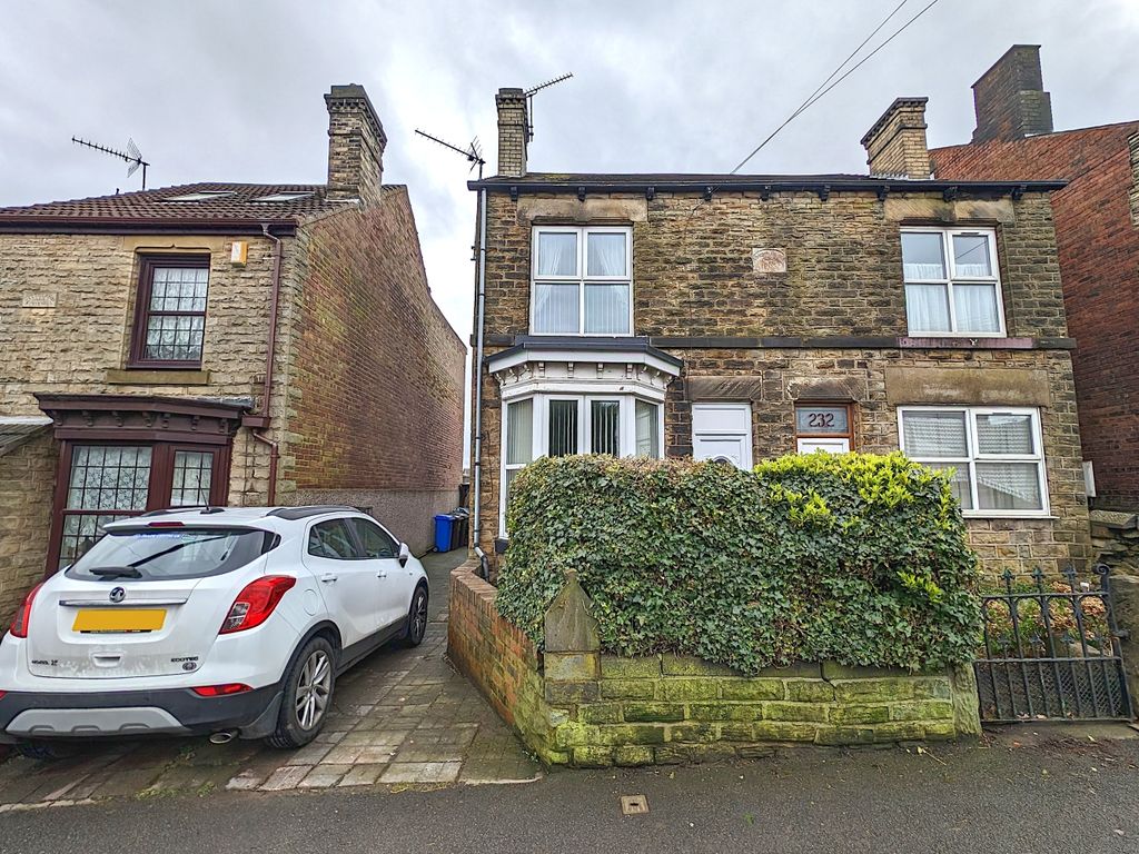 3 bed semidetached house for sale in Mansfield Road, Sheffield S12, £
