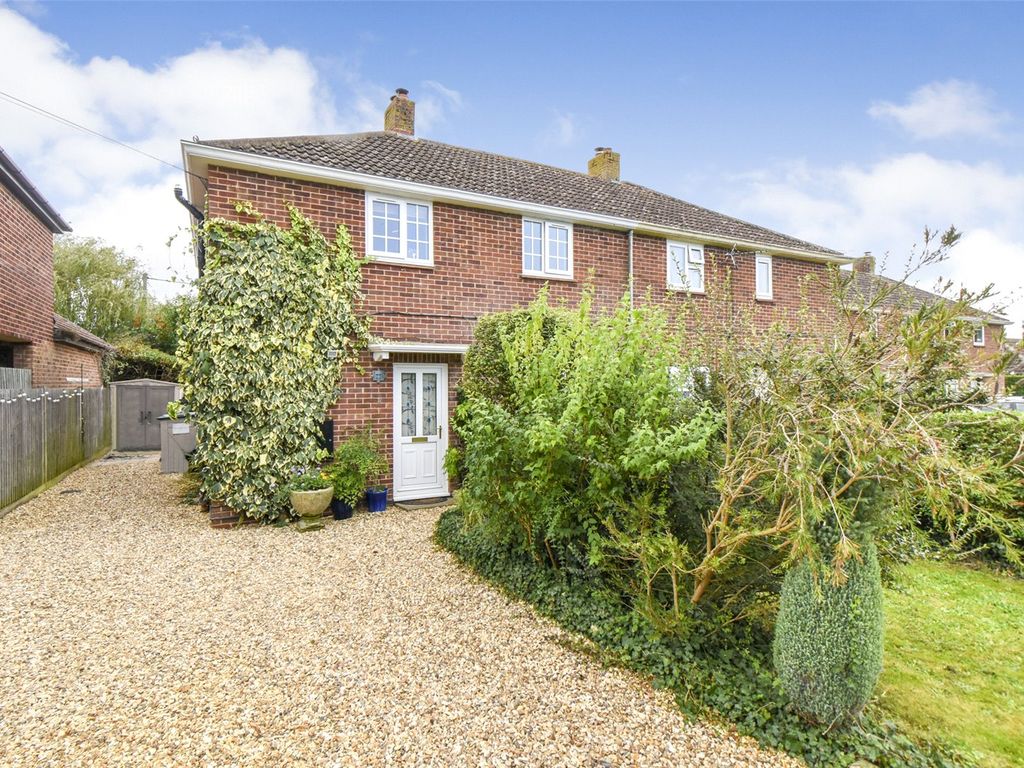 3 bed semidetached house for sale in Mill Lane, Hartley Wespall, Hook