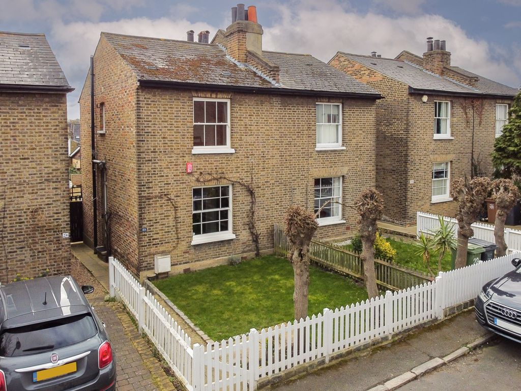 3 bed semidetached house for sale in Halifax Street, Sydenham, London