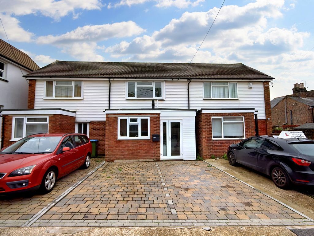 2 bed terraced house for sale in Stanhope Road, Littlehampton BN17 Zoopla