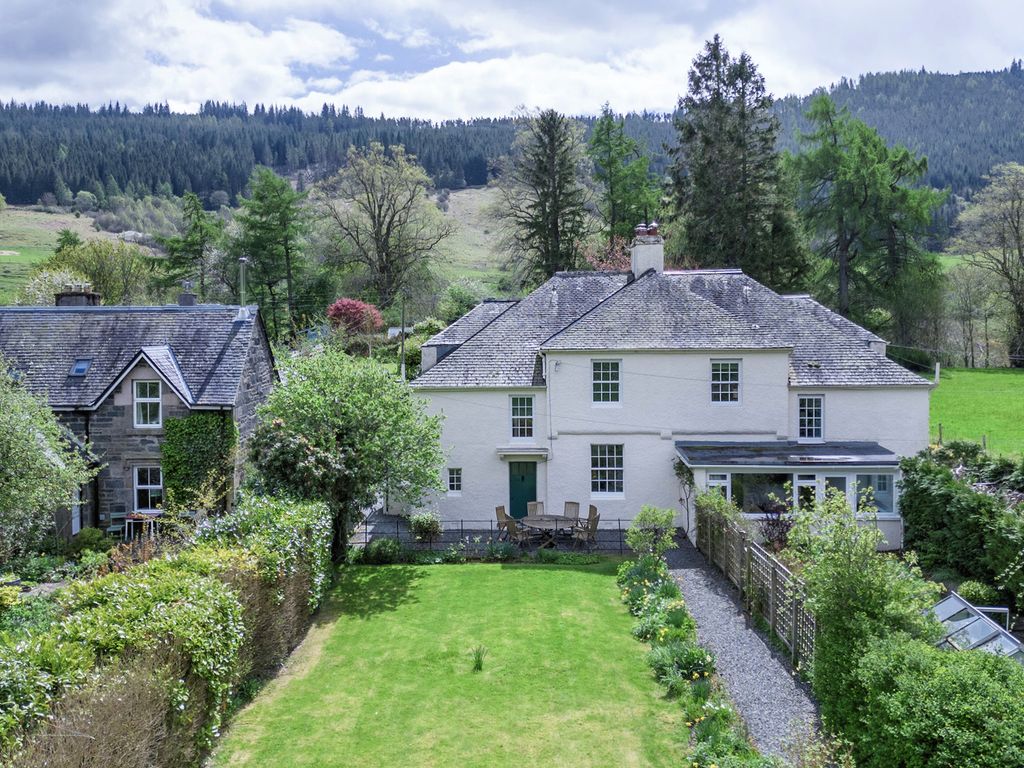 3 bed semidetached house for sale in Tomnacroich, Fortingall