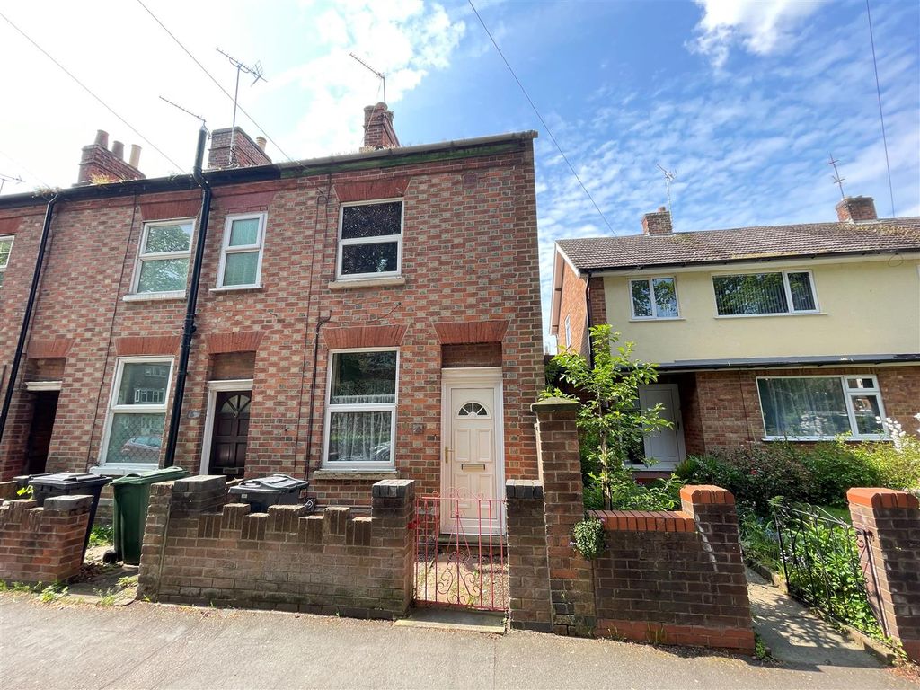 2 bed terraced house for sale in Victoria Street, Loughborough LE11