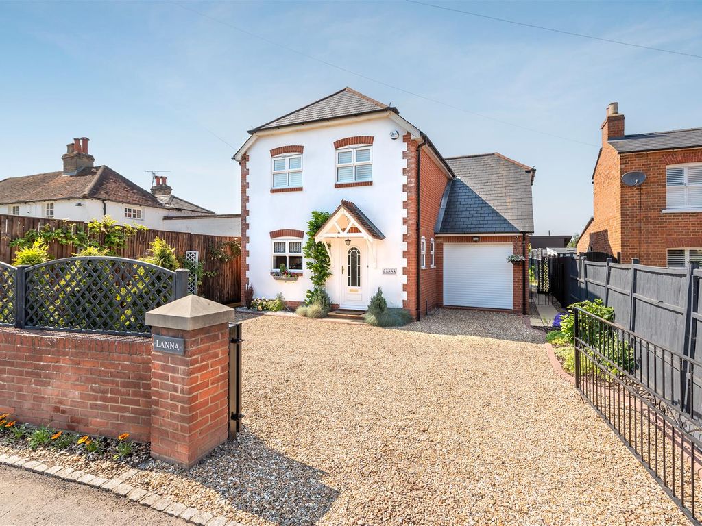 4 bed detached house for sale in North Street, Winkfield, Windsor SL4