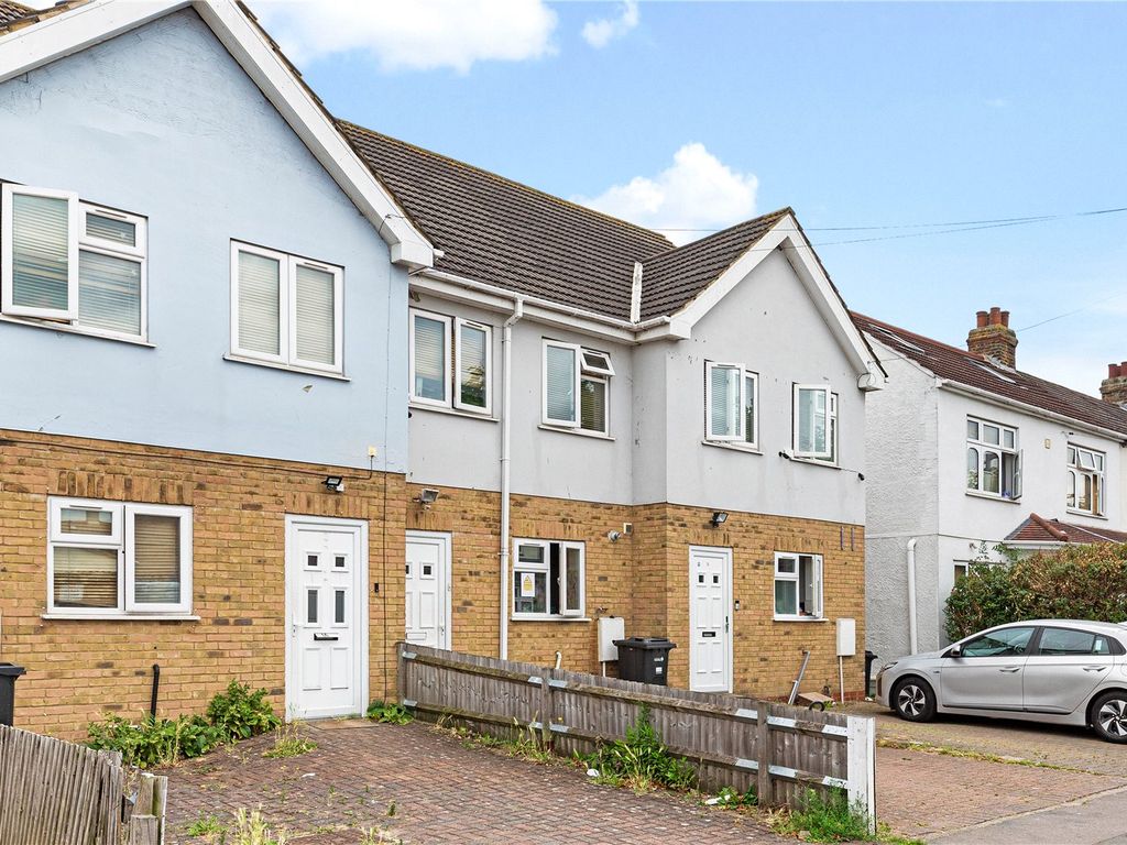 3 bed terraced house for sale in Grasmere Gardens, Ilford, Essex IG4, £500,000 Zoopla