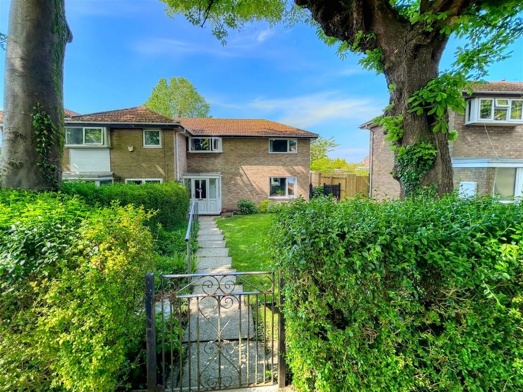 3 bed end terrace house for sale in 35 Landor Drive, Loughor, Swansea