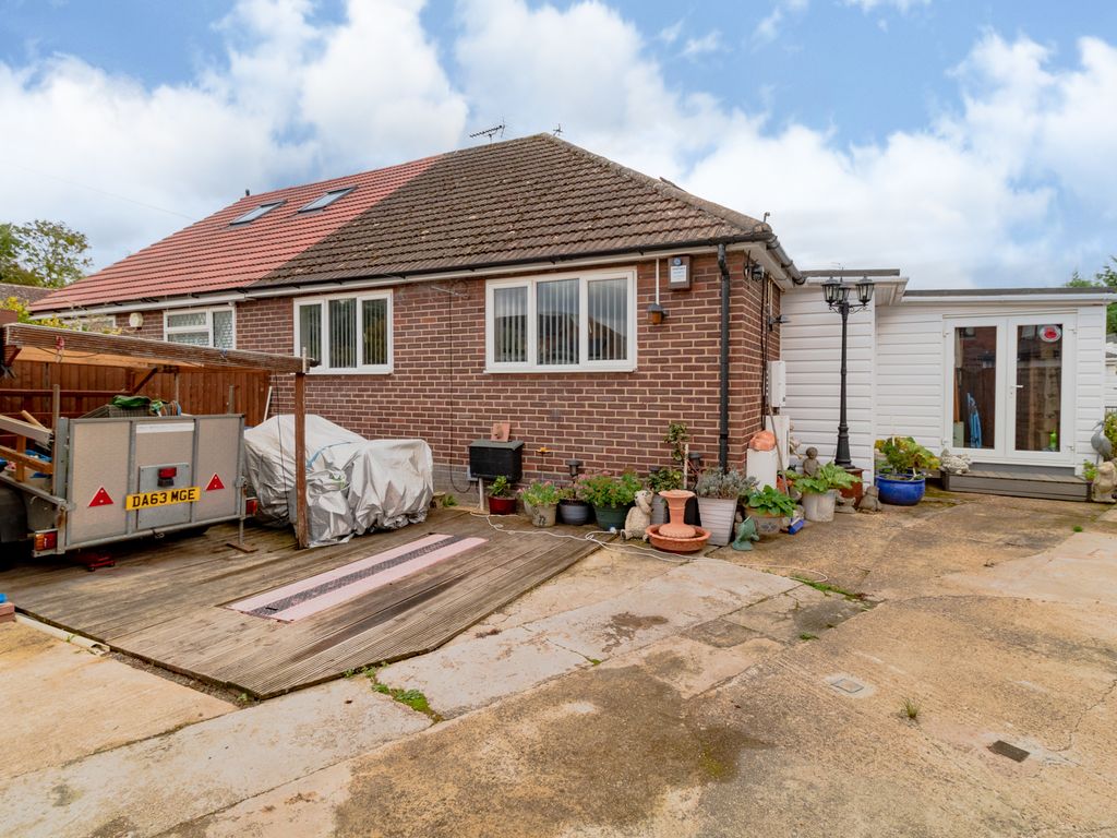 2 bed bungalow for sale in Ferry Avenue, StainesUponThames, Surrey
