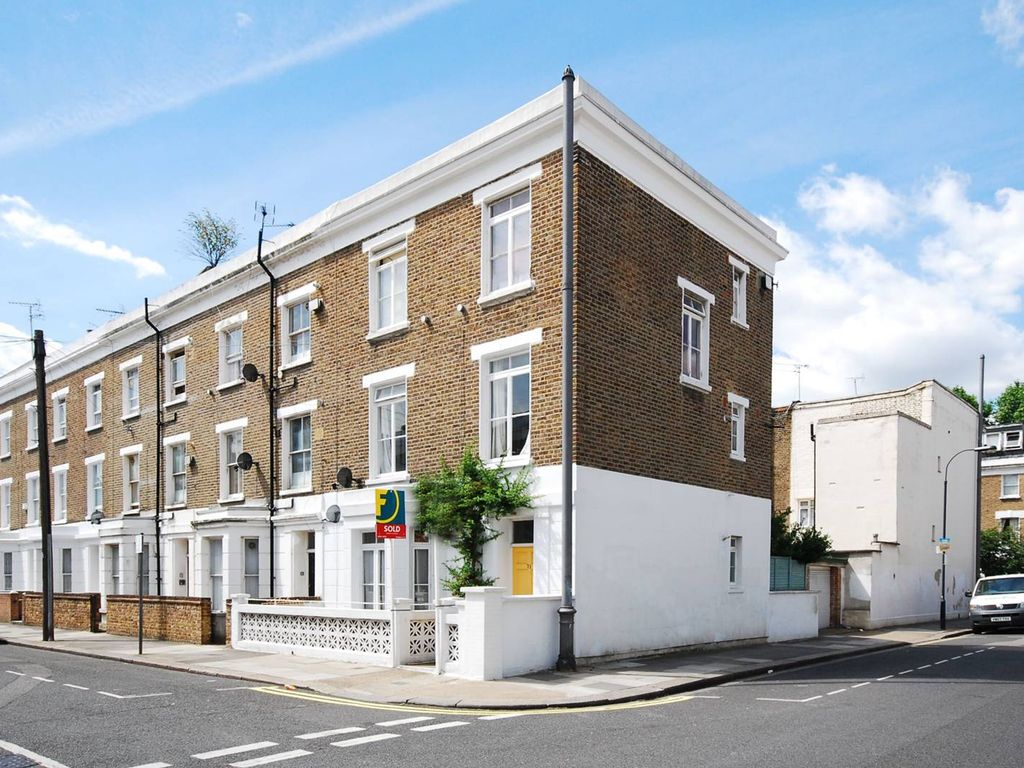 2 bed flat for sale in Overstone Road, Brackenbury Village, London W6