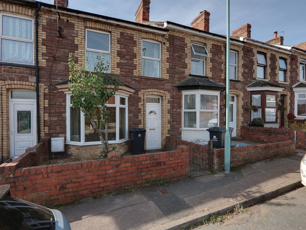 3 bed terraced house for sale in Mount Pleasant, Lydney