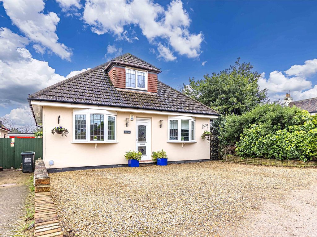 4 bed bungalow for sale in Bell Lane, Bedmond, Abbots Langley