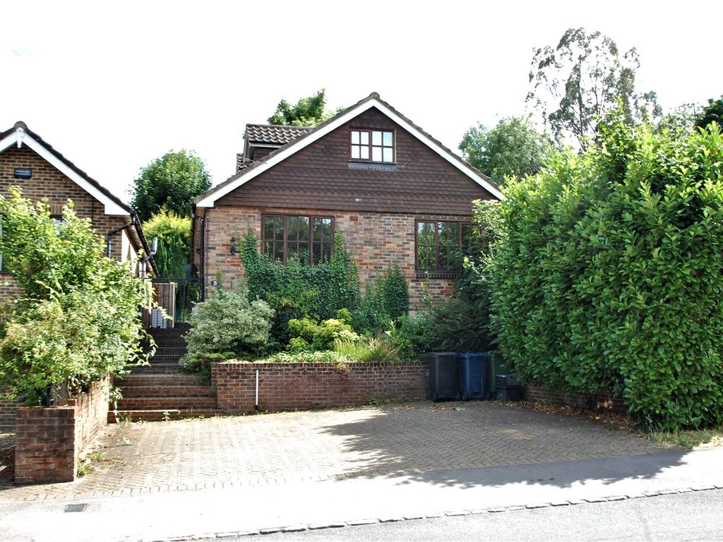 4 bed detached house for sale in Deanway, Chalfont St. Giles