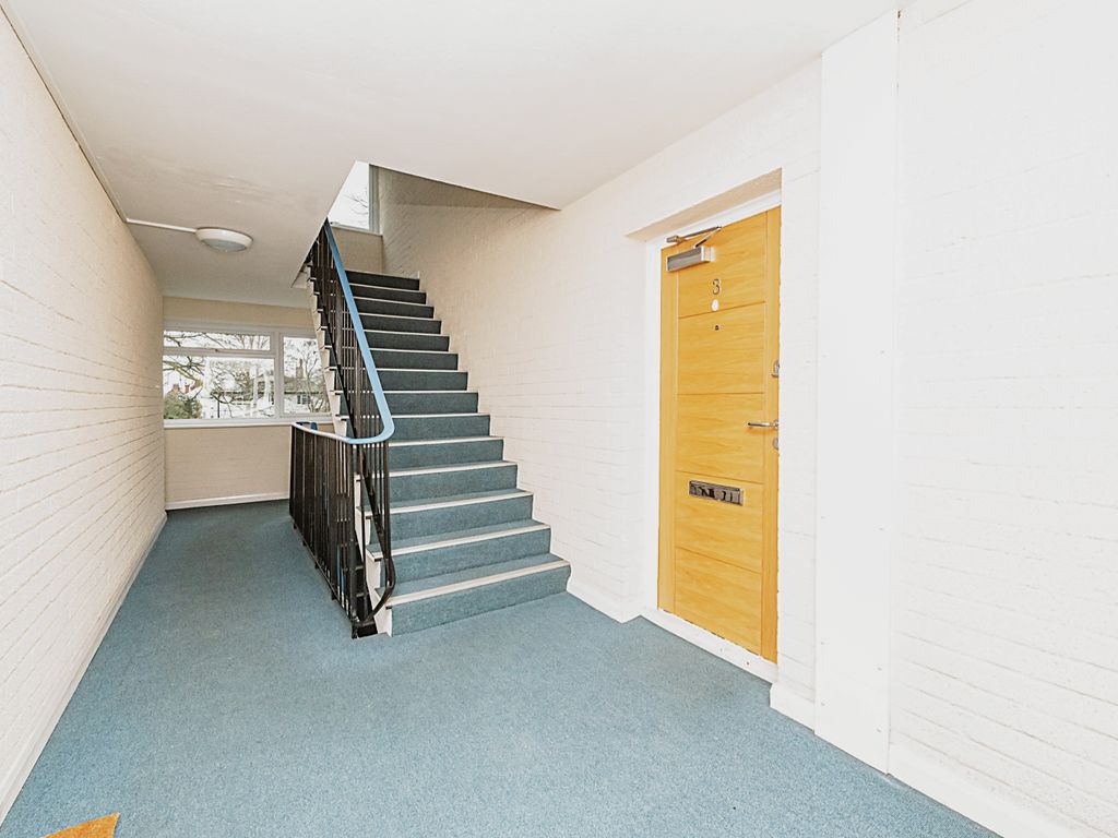 2 bed flat for sale in Bath Road, Reading RG1 Zoopla