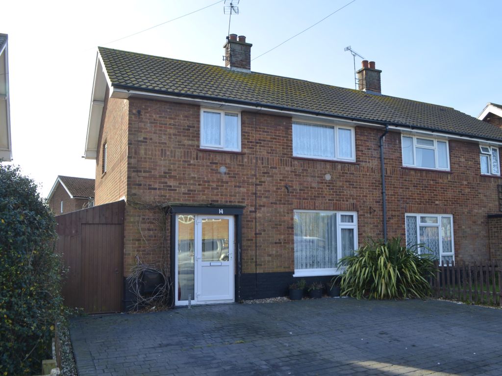 3 bed semidetached house for sale in Stour Avenue, Felixstowe IP11