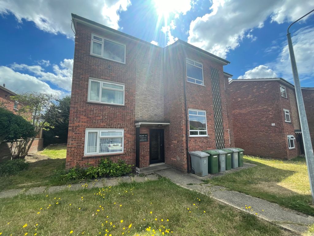 1 bed flat to rent in Lilian Close, Hellesdon, Norwich NR6 Zoopla