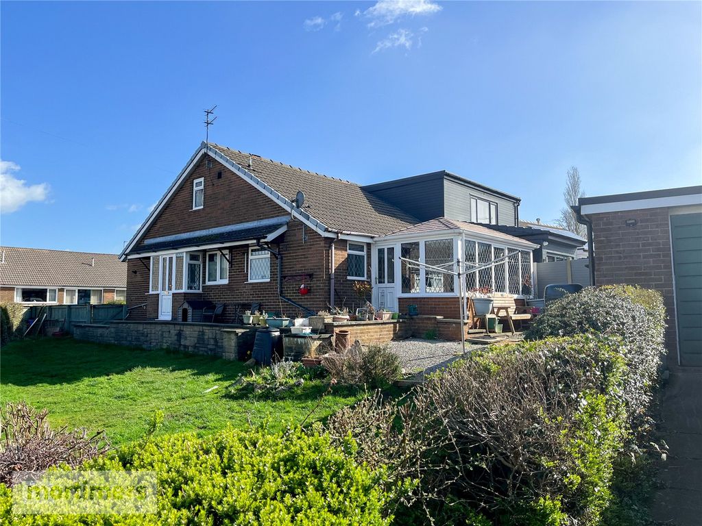 4 bed bungalow for sale in Lodgeside, Clayton Le Moors, Accrington