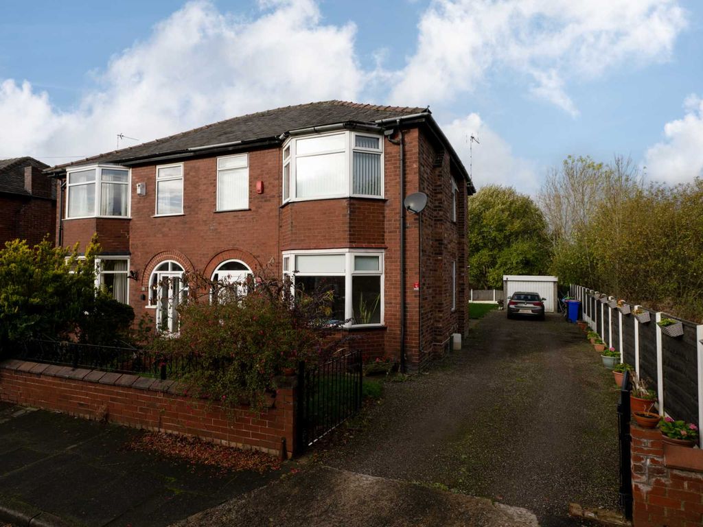 3 bed semidetached house for sale in Rivington Avenue, Swinton M27
