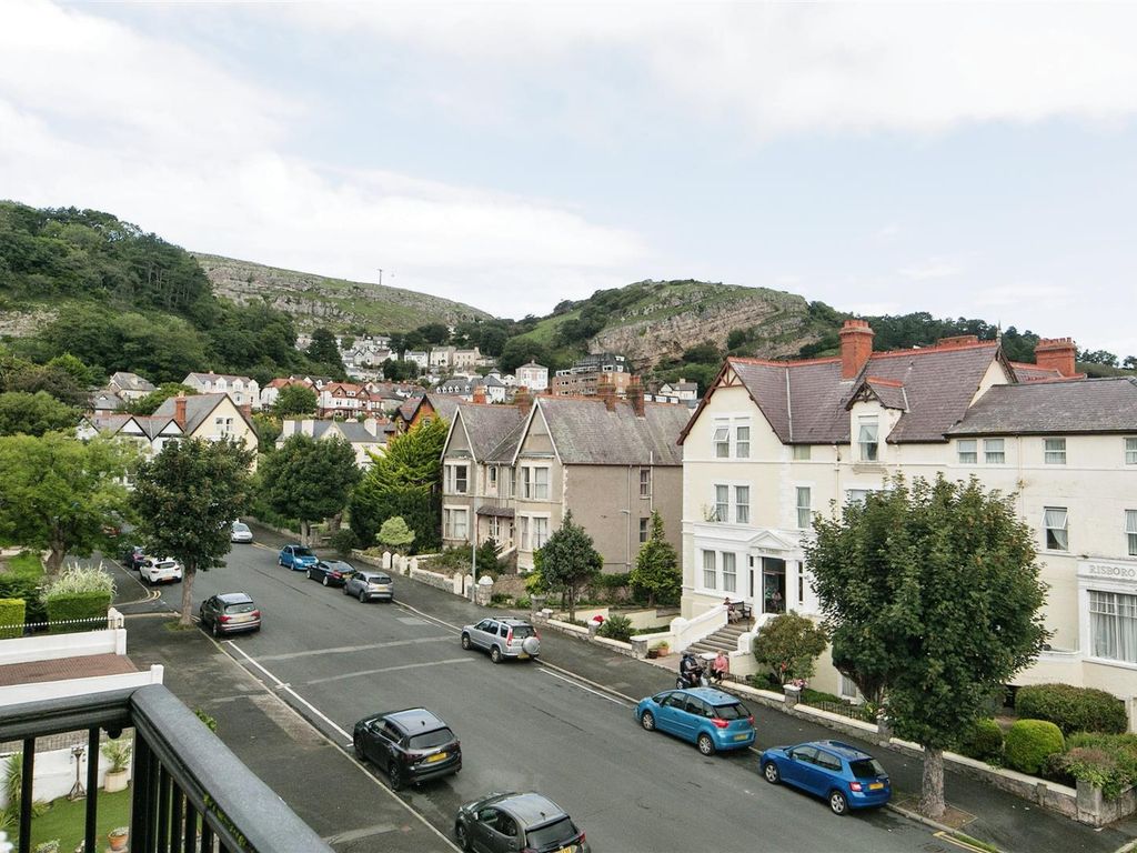 2 bed flat for sale in Cwrt Gloddaeth, Gloddaeth Street, Llandudno LL30