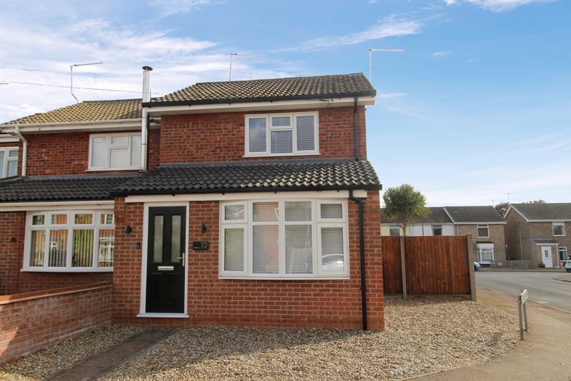 2 bed semidetached house for sale in Selwyn Drive, Belton, Great